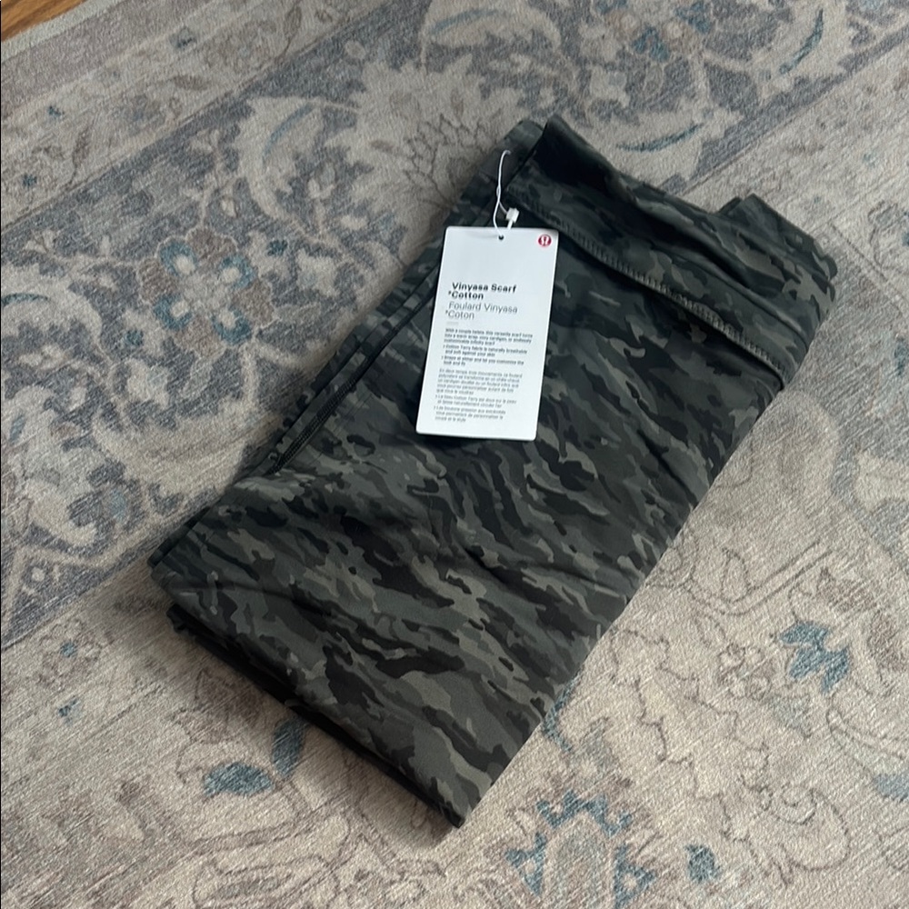 NWT Lululemon Vinyasa Camo Print Scarf